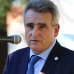 Agustín Rossi analiza el alineamiento geopolítico de Javier Milei en una entrevista radial