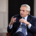 Alberto Fernández brinda declaraciones sobre la polémica del vuelo oficial con familiares de Manuel Adorni