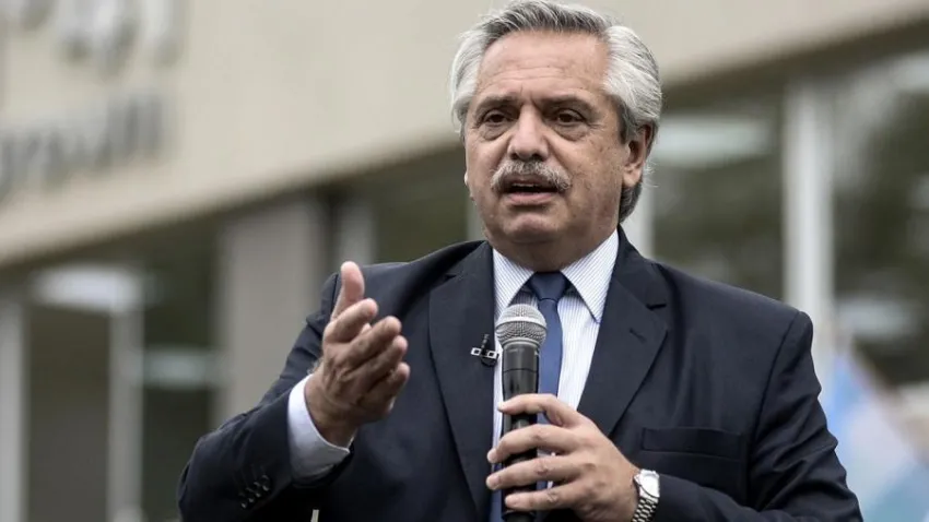 Entrevista digital detallando el rol de Alberto Fernández en las gestiones humanitarias por la argentina detenida en Brasil