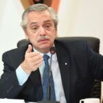 Expresidente Alberto Fernández brindando una entrevista donde solicita el juicio político contra Javier Milei por salud mental