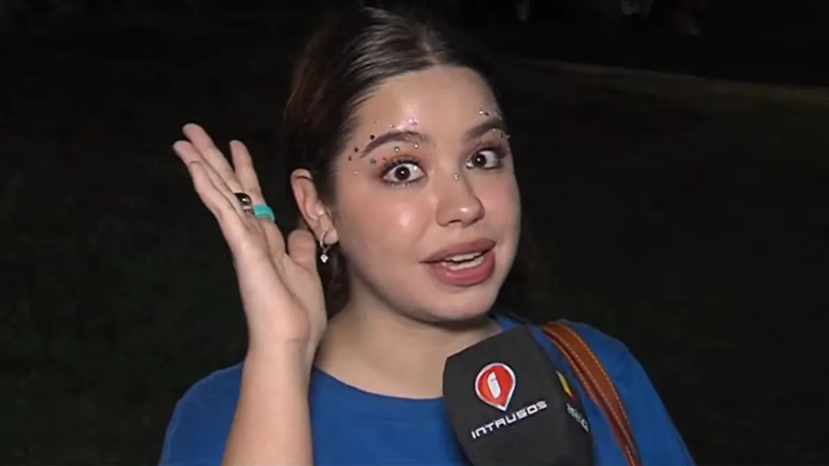 Anna del Boca dando una entrevista sobre el desafío de Andrea del Boca en el reality.