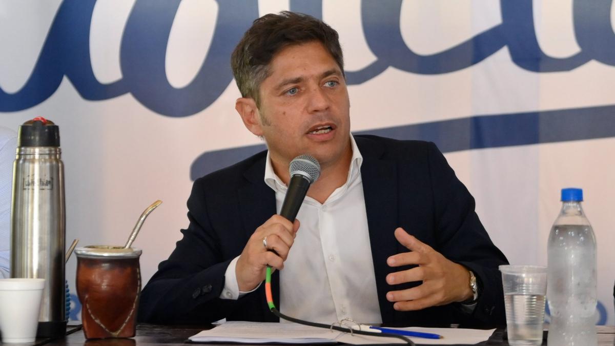 Axel Kicillof lidera el acto de asunción del PJ, clave en la estrategia electoral peronista actual.