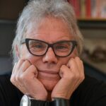 Beto Casella y Ángel de Brito en una gráfica sobre el rating de América TV y su competencia