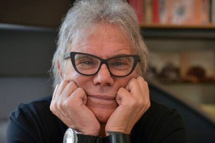 Beto Casella y Ángel de Brito en una gráfica sobre el rating de América TV y su competencia