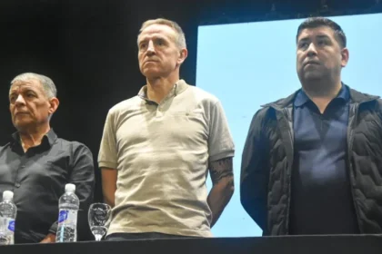 Jorge Sola de la CGT propone crear un gran frente nacional opositor para las elecciones presidenciales.