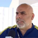 Mauricio Serna defendiendo los refuerzos de Riquelme en Boca