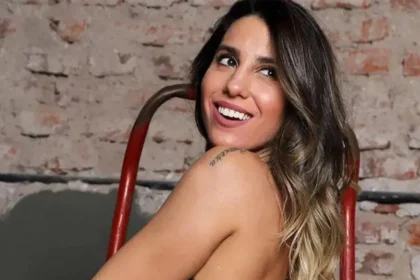 Moria Casán reacciona al fuerte cruce de Cinthia y Callejón en su programa de televisión