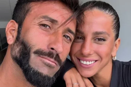 Roberto Castillo brinda un apoyo incondicional a su pareja Cinthia Fernández tras su salida de la televisión.