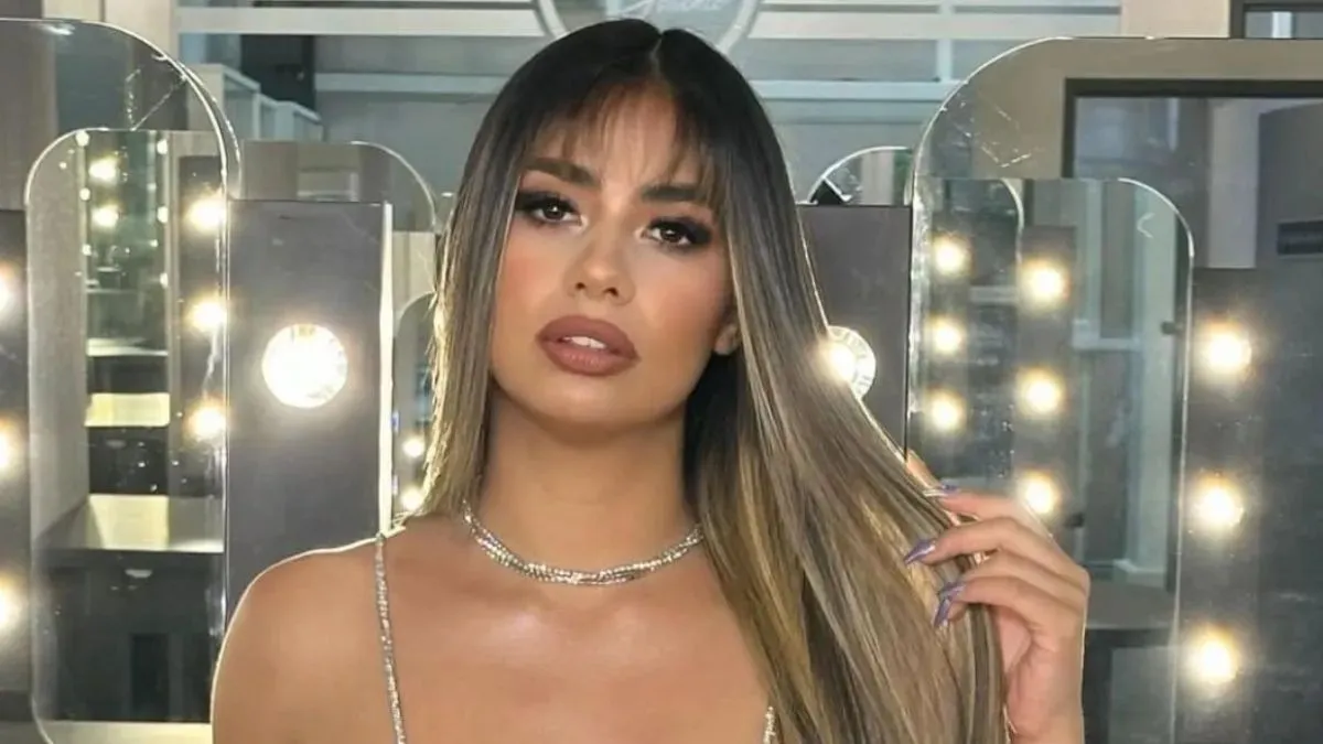 Daniela Celis durante la confesión de Daniela Celis en el programa de streaming de Emilia Attias