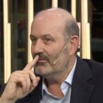 Ministro Federico Sturzenegger analizando los índices del crecimiento económico de Argentina en una conferencia