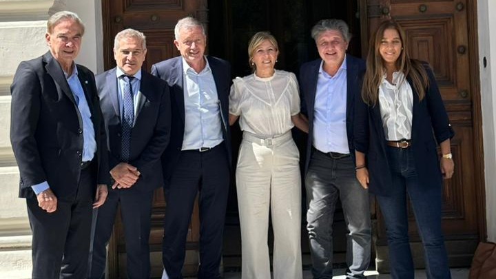 Miguel Ángel Pichetto y Emilio Monzó liderando la reunión por una nueva propuesta política capitalista