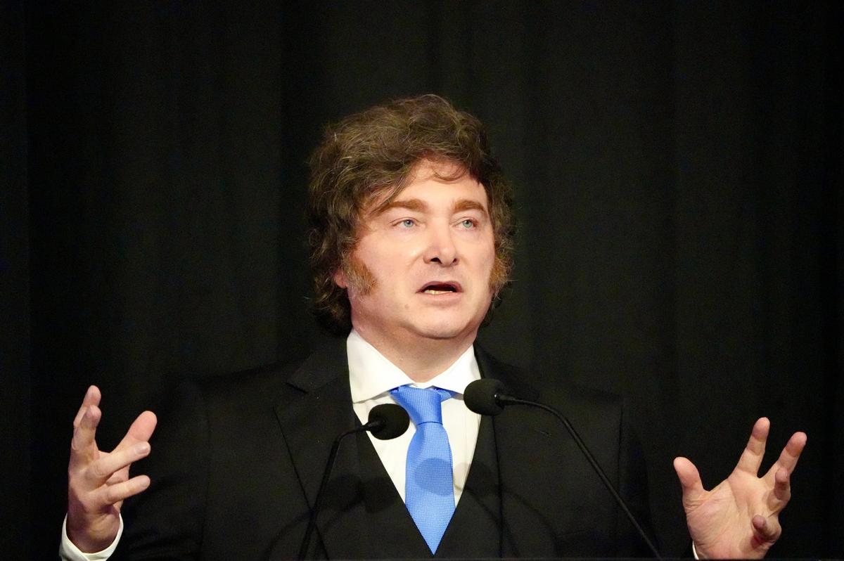 El presidente Javier Milei durante su visita presidencial a Tucumán para el foro económico