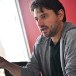 Juan Grabois cuestiona polémico viaje oficial de Manuel Adorni