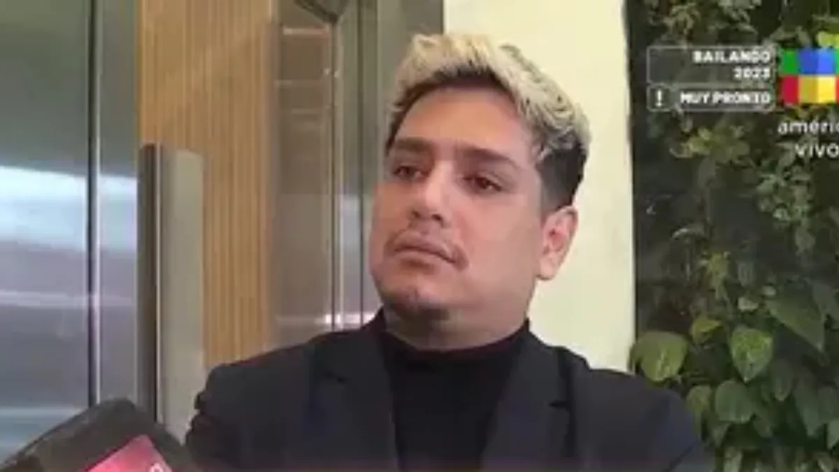 Kennys Palacios en el estudio de LAM explicando su eliminación de Gran Hermano y su situación familiar