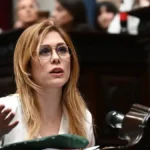 Diputada Lilia Lemoine reclama al gobernador por el uso de celulares en cárceles tras estafa