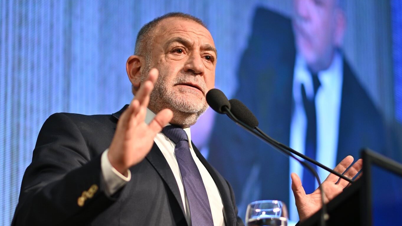 Críticas de Luis Juez por aumento salarial de senadores en Congreso