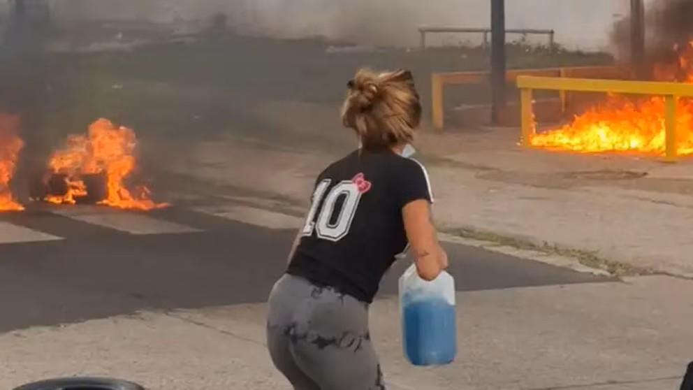 Protesta por preso asesinado en Paraná frente al penal