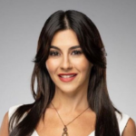 Diputada nacional brindando detalles de la defensa de Marcela Pagano en una entrevista radial.