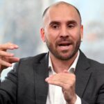 Martín Guzmán analizando la meta de inflación cero en 2026