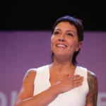 Mayra Mendoza durante la movilización de La Cámpora criticando el plan de Javier Milei