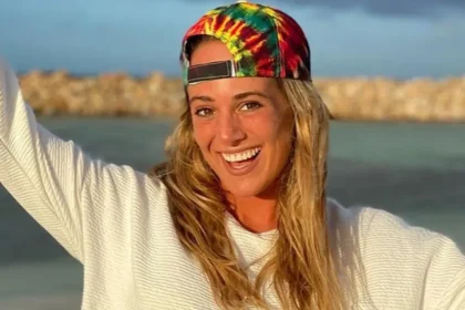 Noticia del embarazo de Mica Lapegüe junto a su familia