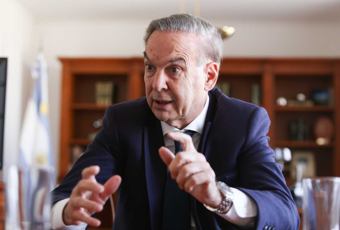 Miguel Ángel Pichetto reclama modelo económico proteccionista para Argentina