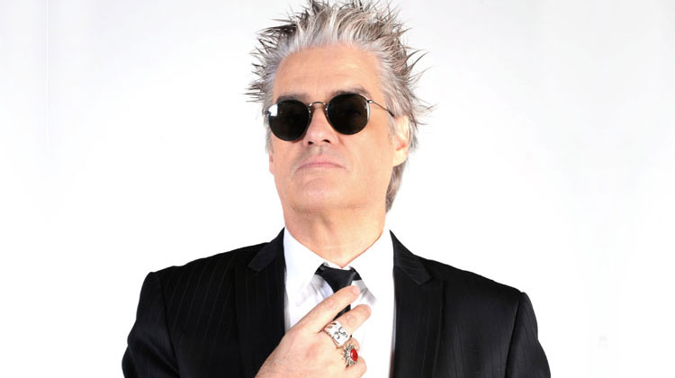 Roberto Pettinato y Fernanda Iglesias protagonizan un fuerte cruce entre famosos por una supuesta deuda