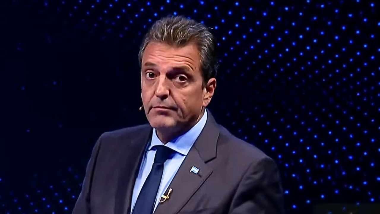 Sergio Massa brindando declaración testimonial en la causa Sueños Compartidos ante la Justicia