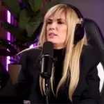 Viviana Canosa luce un nuevo anillo en su programa de streaming mientras explica que es un autorregalo.