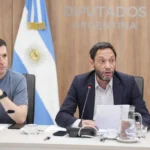 Diputados opositores presentando el informe sobre la trama de corrupción premeditada en el caso Libra.