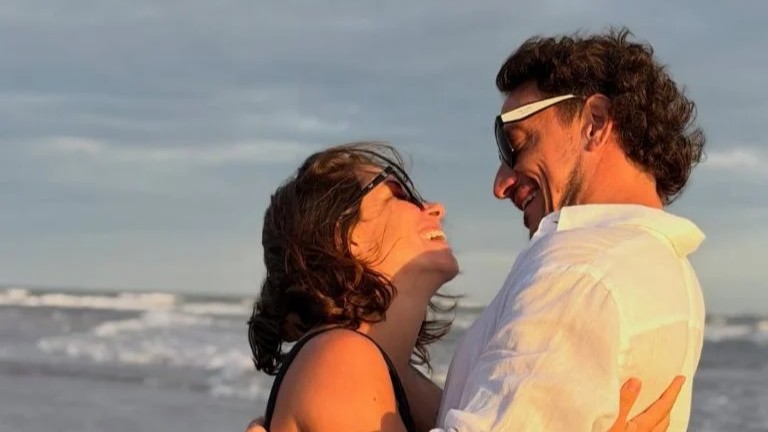 Nico Vázquez Dai Fernández disfrutando juntos en Mar del Plata