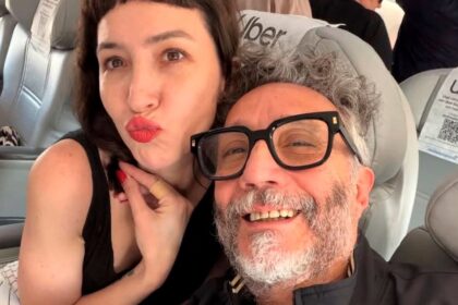 Captura de pantalla de redes sociales que sugiere el romance de Fito Páez y Sofía Gala