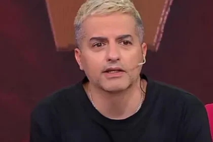 Ángel de Brito explica los motivos de su renuncia a la conducción oficial de la alfombra roja en una entrevista.