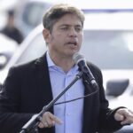 El gobernador bonaerense Axel Kicillof lidera intención de voto opositora en un acto político reciente.