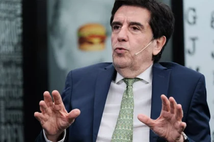 Carlos Melconian analizando la polémica por un crédito hipotecario del Banco Nación solicitado por funcionarios