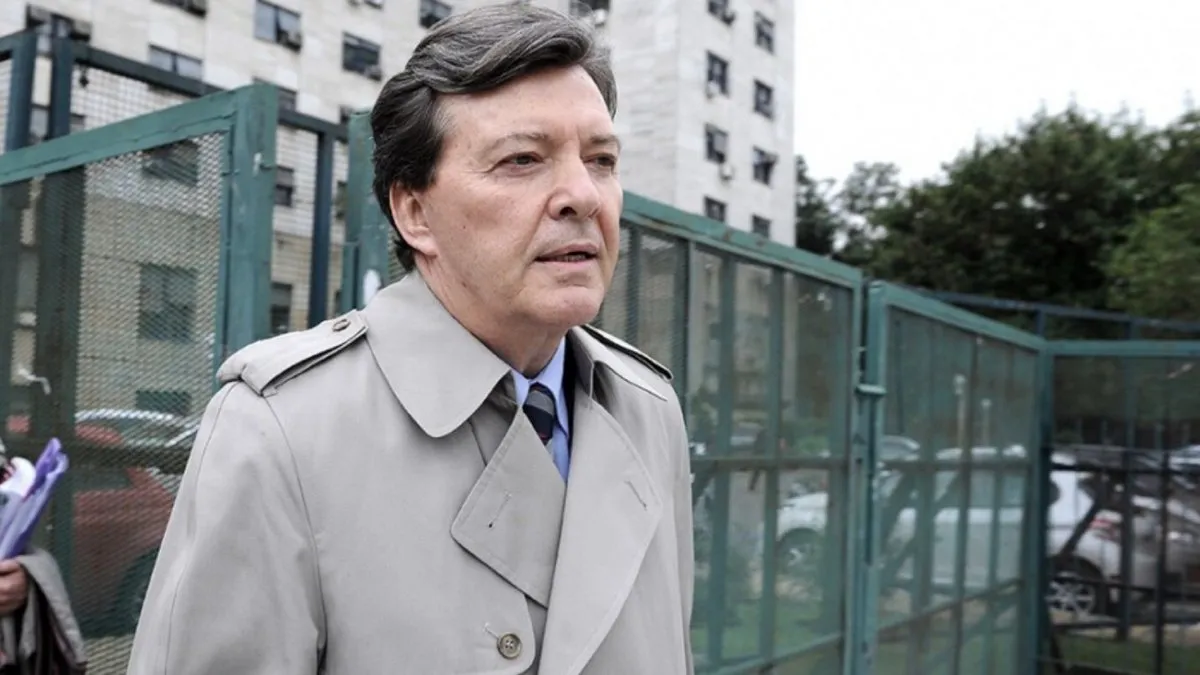 César Milani cuestionando la gestión de Luis Petri tras la crisis en la obra social militar