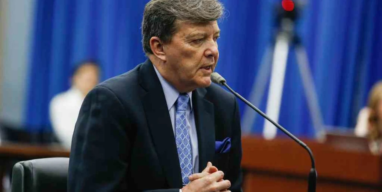 César Milani disertando en el Instituto Patria sobre el futuro de las Fuerzas Armadas