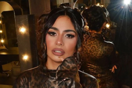 Daniela Celis y Thiago Medina quienes se separan luego de que Thiago Medina inició su mudanza de la casa familiar