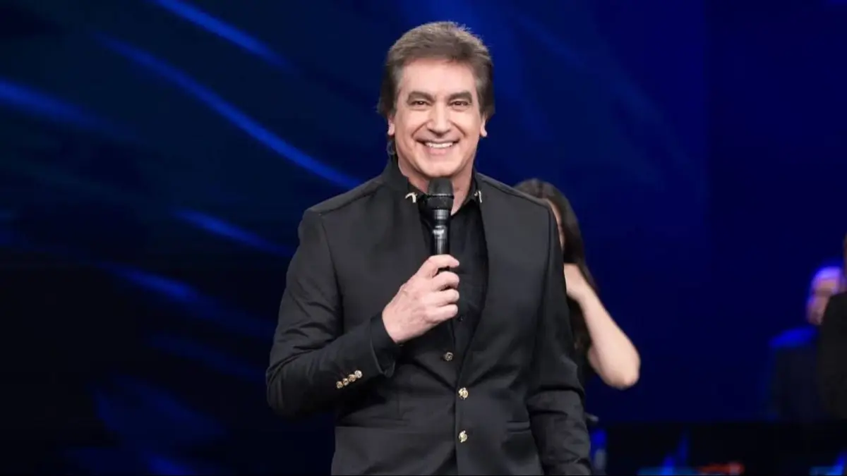 El pastor brindando detalles sobre la posible candidatura de Dante Gebel en una entrevista.