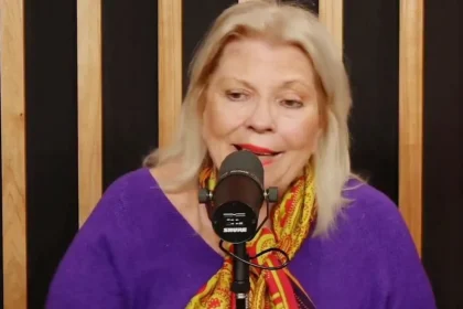 Elisa Carrió analiza en una entrevista el comportamiento electoral de la sociedad argentina y la crisis institucional