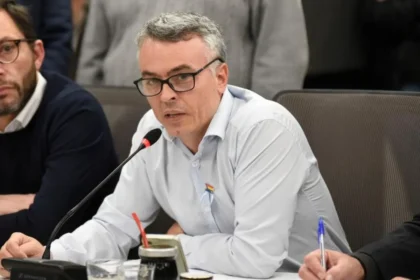 Fachada de la entidad financiera estatal vinculada al escándalo de créditos públicos denunciado por el diputado Paulón.