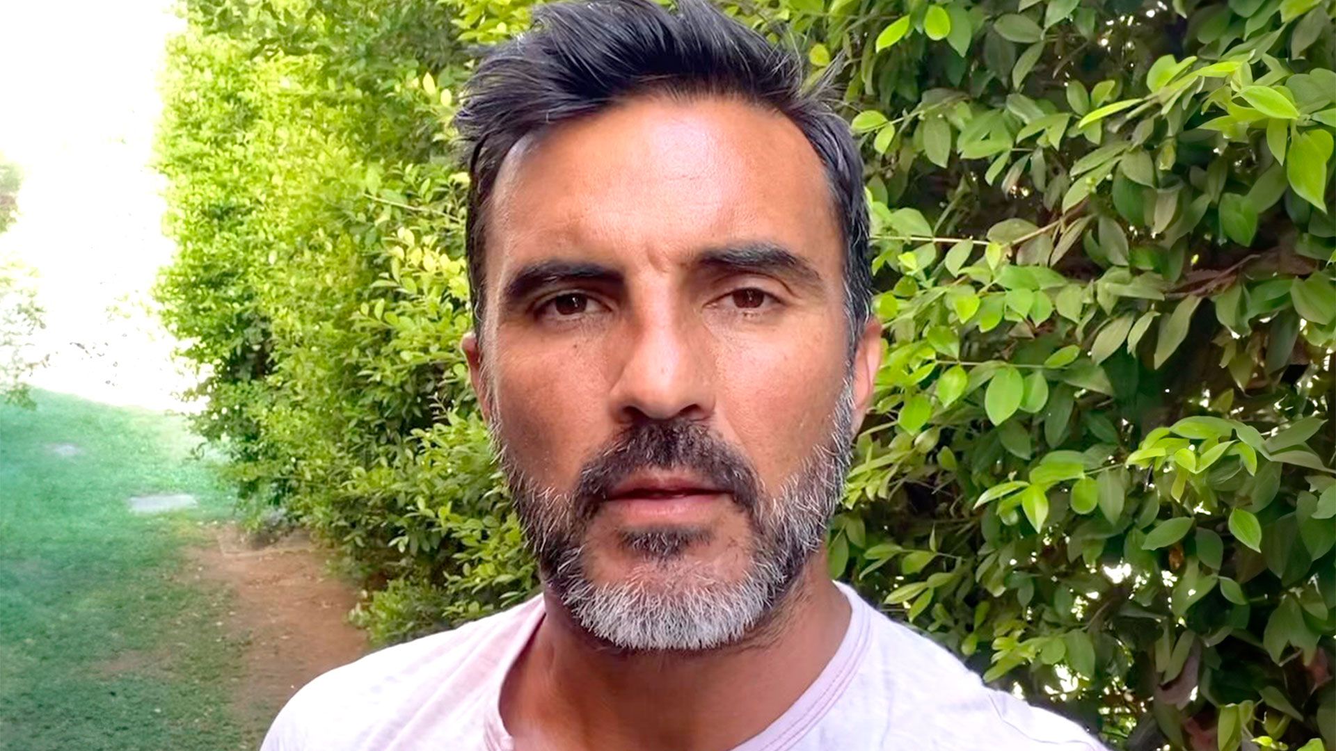 El exfutbolista Fabián Cubero rompió el silencio en una entrevista donde se mostró conmovido por su familia.