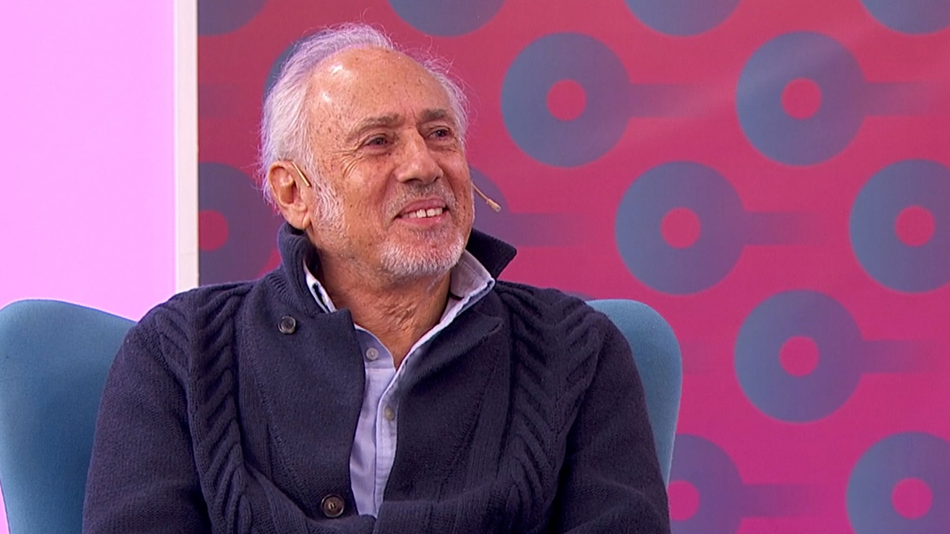 Gustavo Yankelevich reflexiona sobre la pérdida de Mila noticia durante una entrevista profesional.