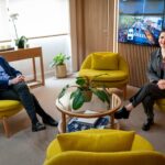 Miguel Ángel Pichetto y Mariel Fernández dialogando sobre la gran unidad peronista en Moreno