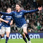 Jugadores celebrando el agónico triunfo del Arsenal en Champions tras el gol de Havertz ante Sporting.