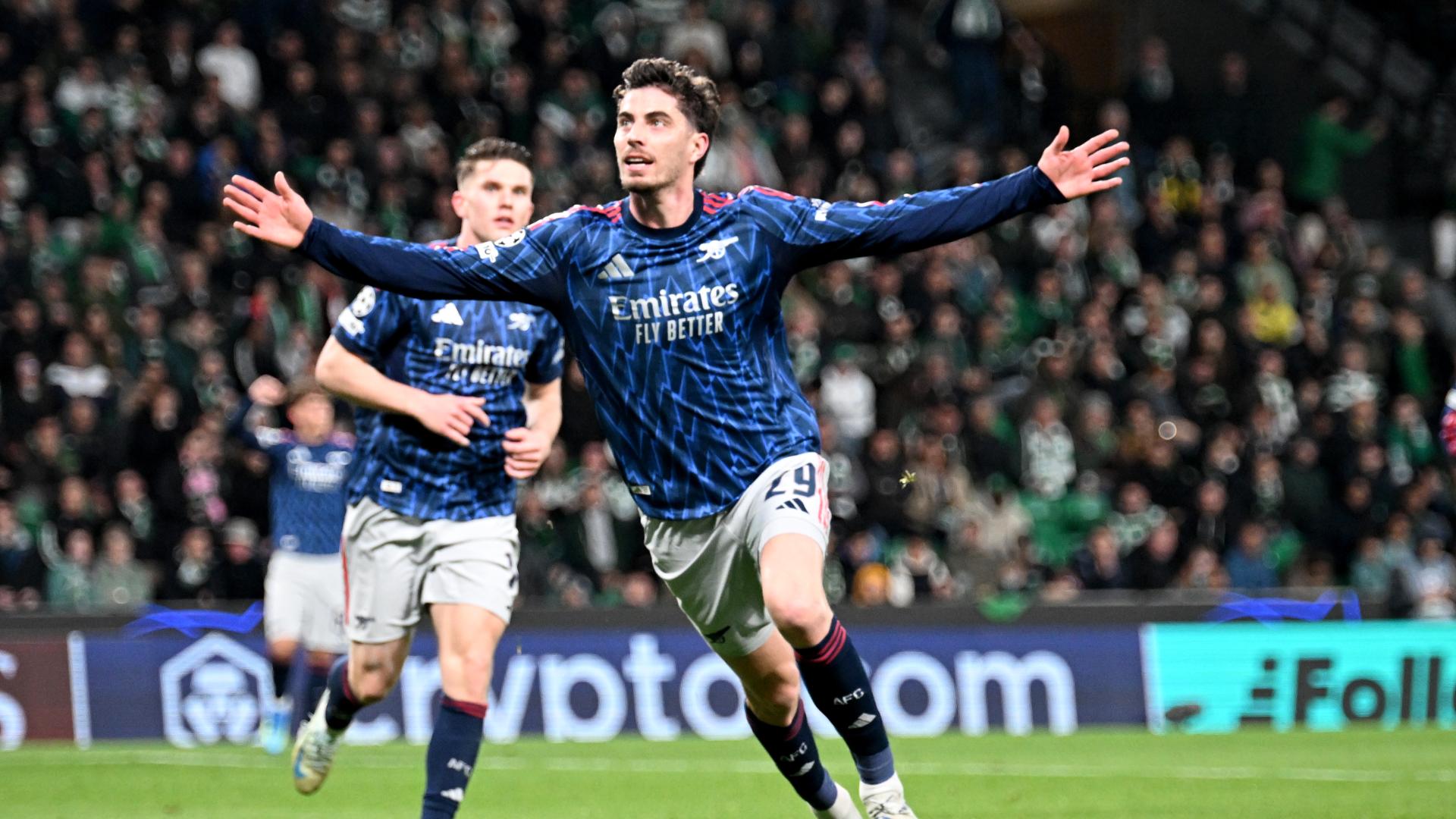 Jugadores celebrando el agónico triunfo del Arsenal en Champions tras el gol de Havertz ante Sporting.