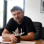 Juan Grabois realiza una dura advertencia contra Jorge Macri en una conferencia de prensa