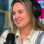 Juli Argenta celebra la revelación del sexo de su bebé en el estudio de radio