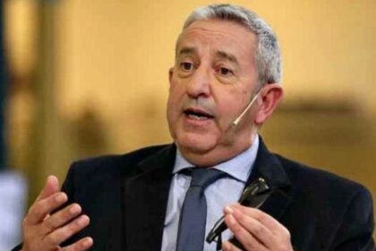 Julio Cobos analiza el escenario complejo en el Congreso frente a las denuncias contra Manuel Adorni.