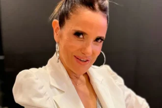 María Fernanda Callejón ingresando a tribunales para el juicio contra Ricky Diotto acompañada de su abogado